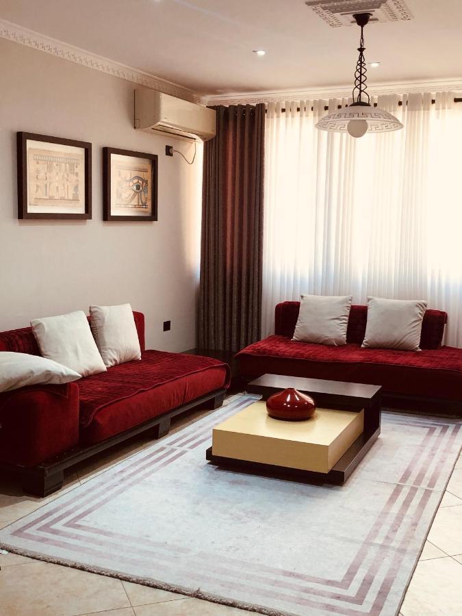 Laureta Central Apartment Τίρανα Εξωτερικό φωτογραφία
