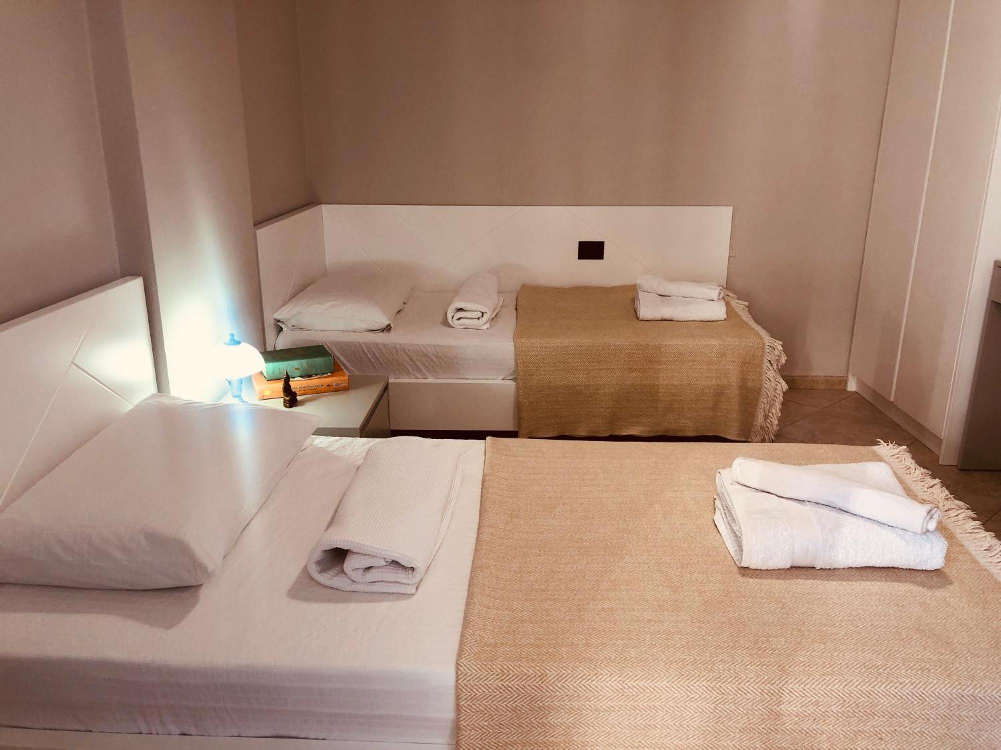 Laureta Central Apartment Τίρανα Εξωτερικό φωτογραφία